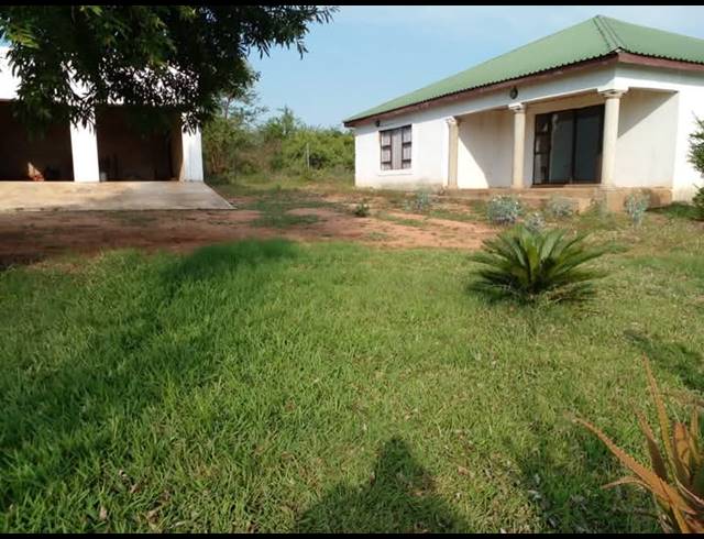 3 BEDROOM HOUSE FOR SALE IN MAKHUVHA A